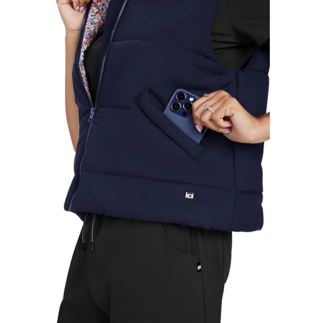 Image of Chaleco ESSENTIALS NULA - BY KOI